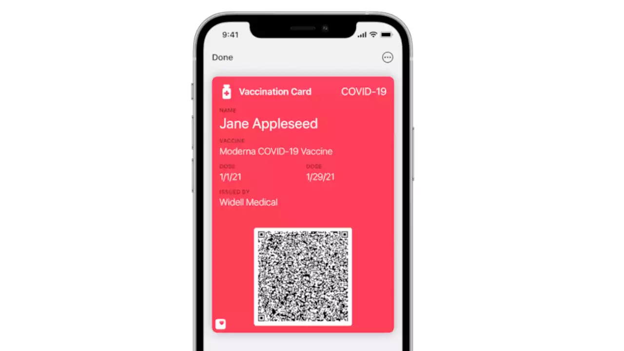 Here's How to Add Your Vaccine Card to Your iPhone's Apple Wallet