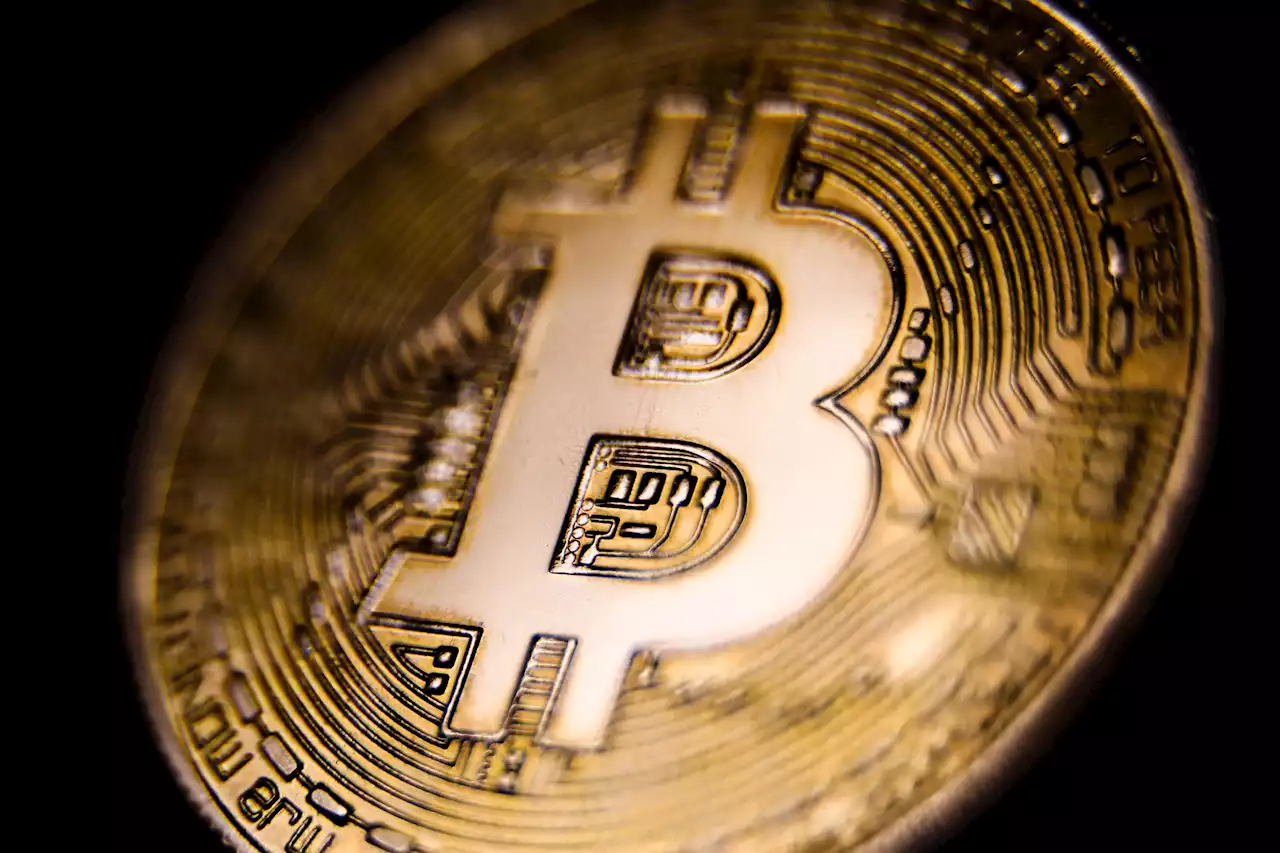 Bitcoin Drops Below $35,000 Over the Weekend, Extending Friday's Losses