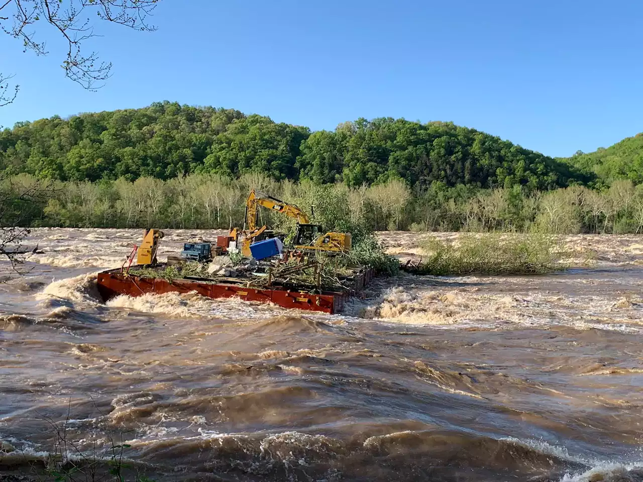 Two construction barges stuck along Potomac River