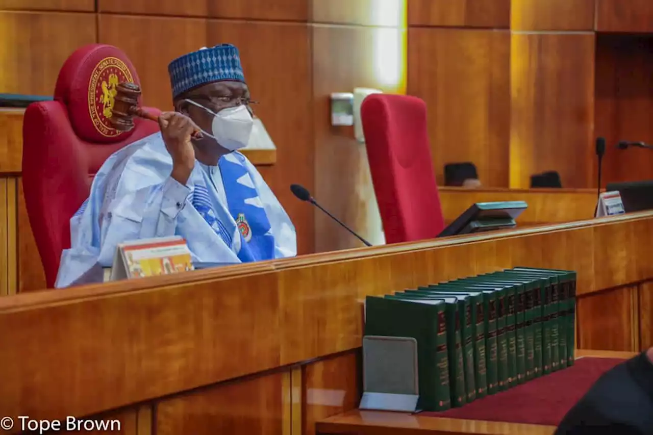 2023: Supporters buy APC presidential form for Senate President Lawan