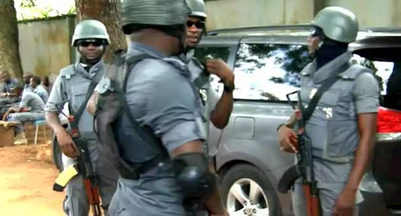Viral Video: Customs investigates officials for allegedly assaulting Okowa's aide