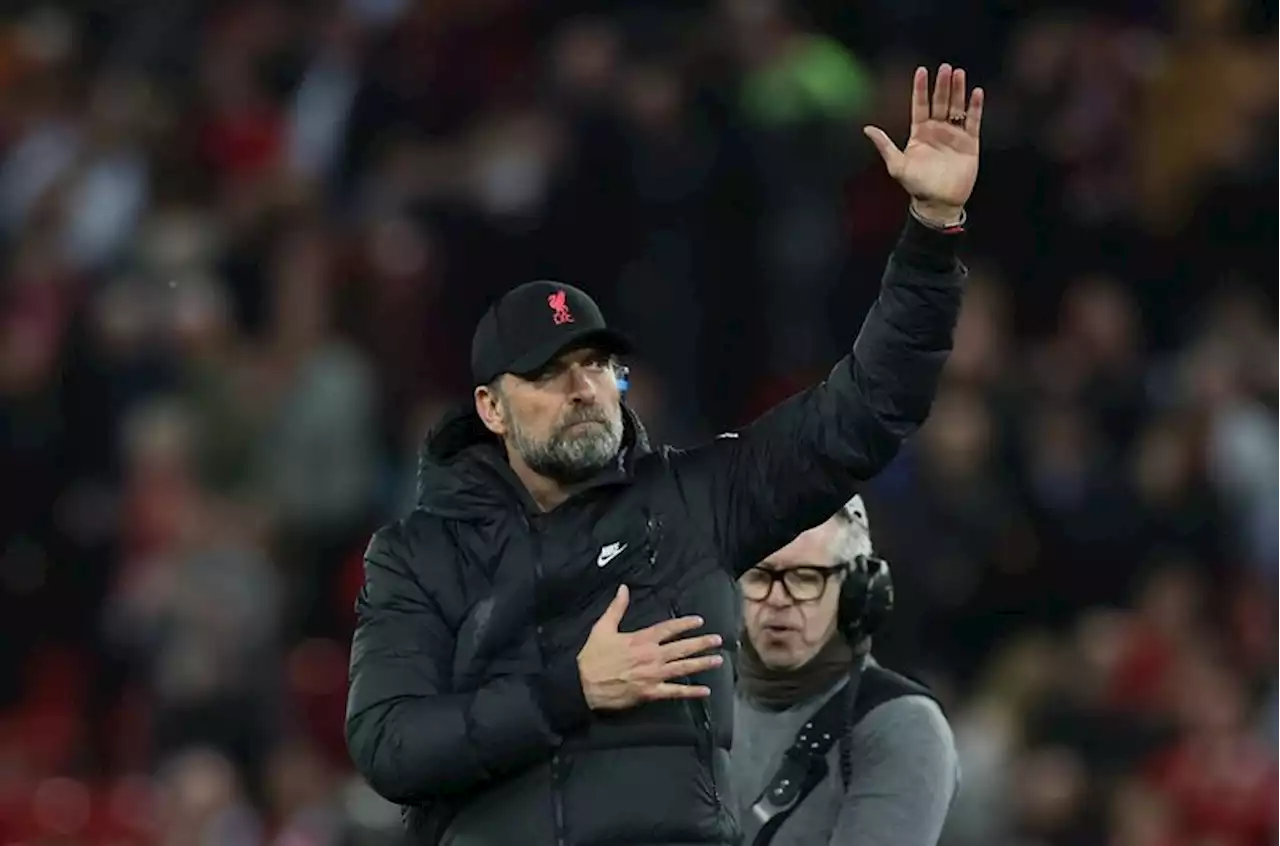 Soccer-Liverpool's Klopp believes title race is still not over