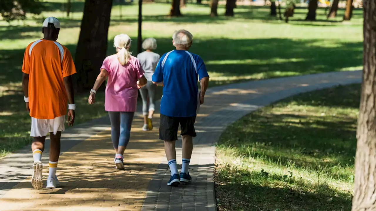 Your walking speed could indicate dementia, study says