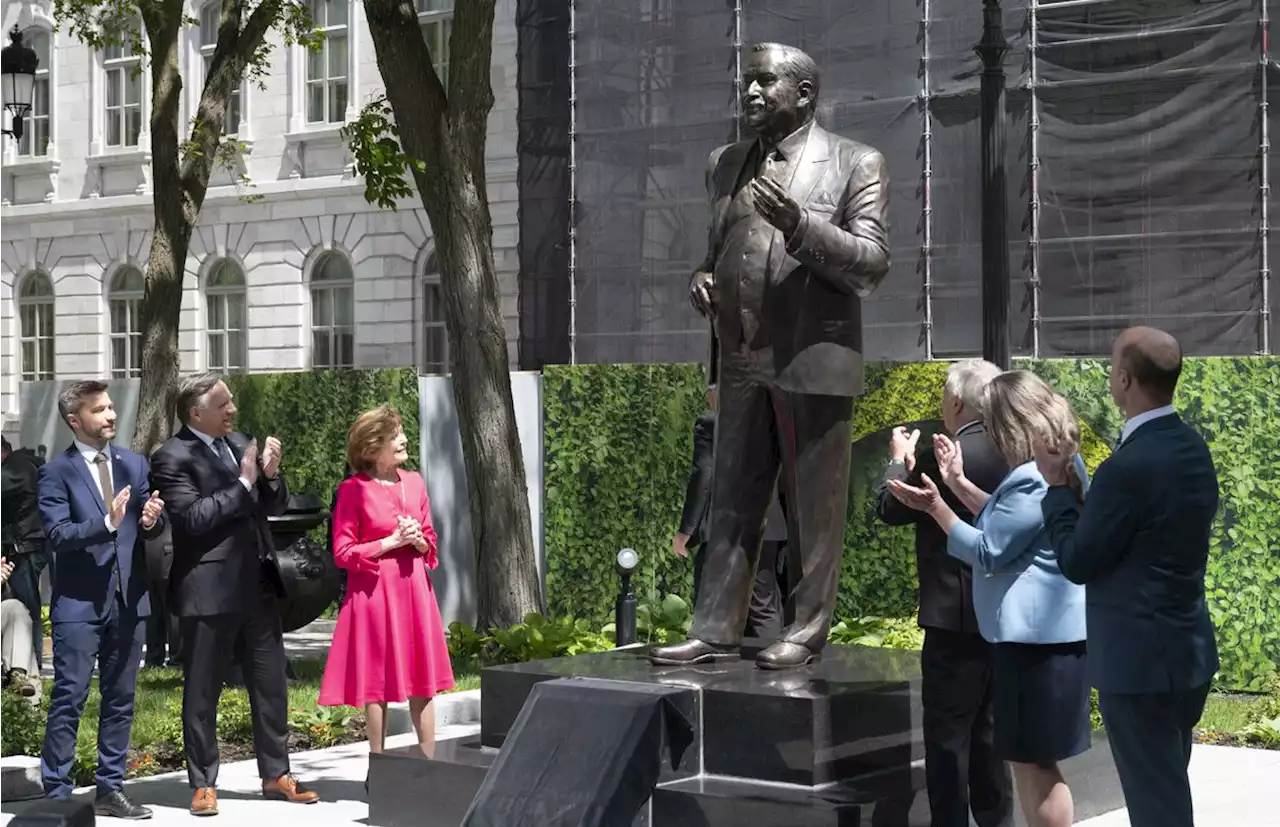 Former Quebec premier Jacques Parizeau honoured with statue at National Assembly