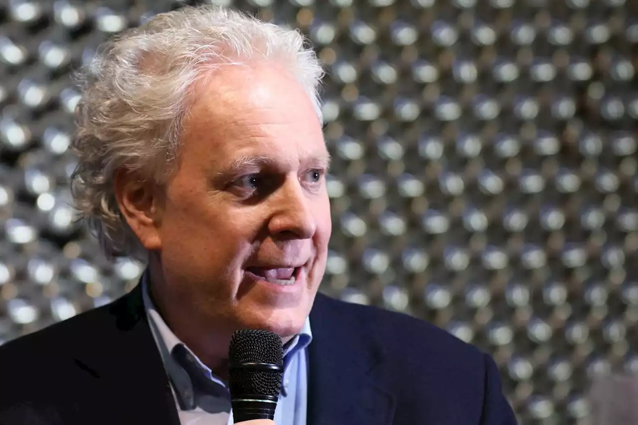 Jean Charest promises review of assault-style firearm ban after saying no laws would change