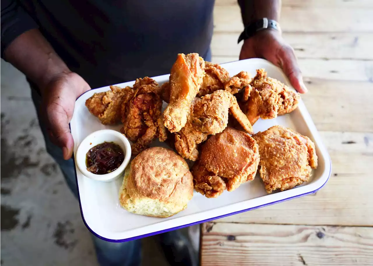 Gatlin’s BBQ to open chicken and Gulf seafood concept