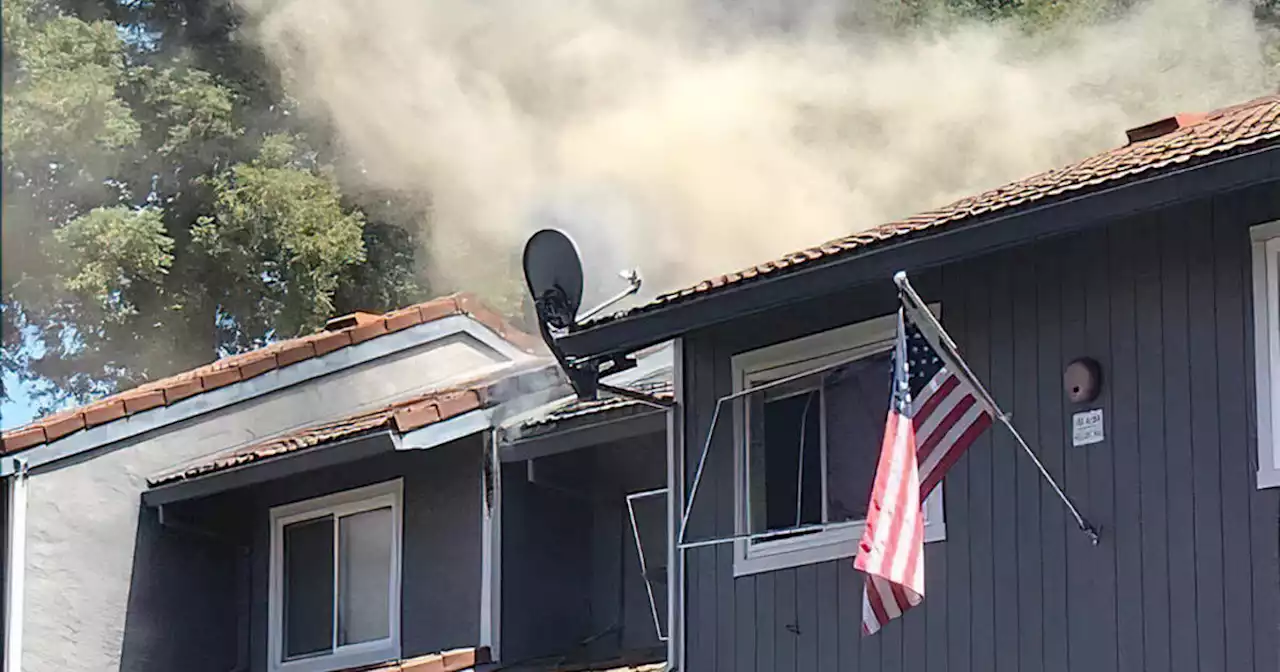 Two families displaced by fire at townhouses in Rohnert Park