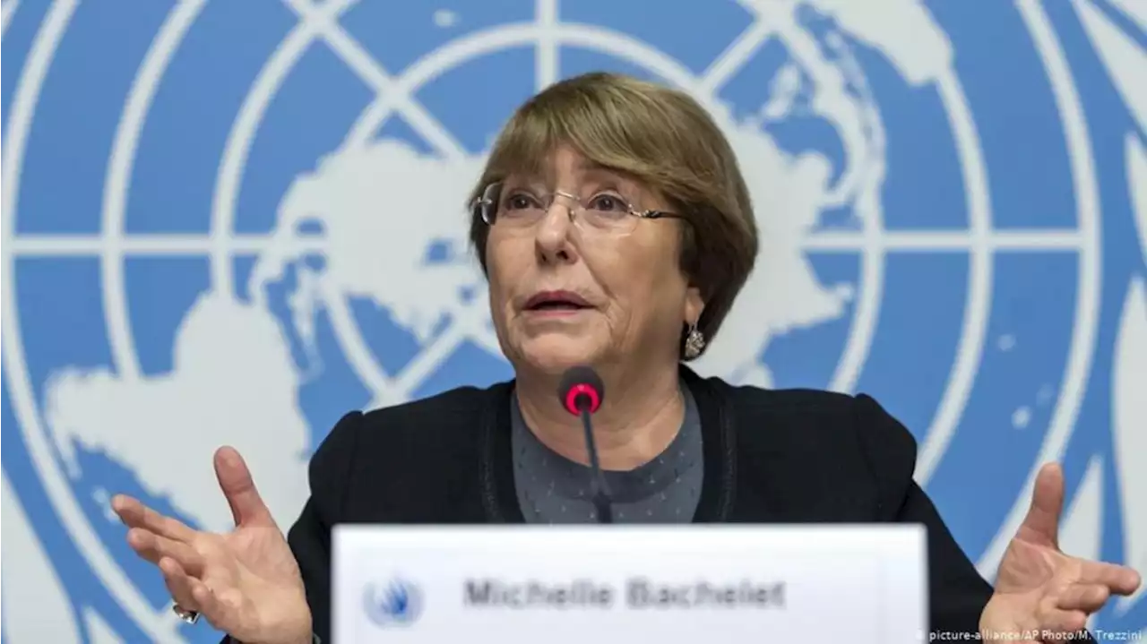 Piden la renuncia de Michele Bachelet tras el 'desastre' de su viaje a China