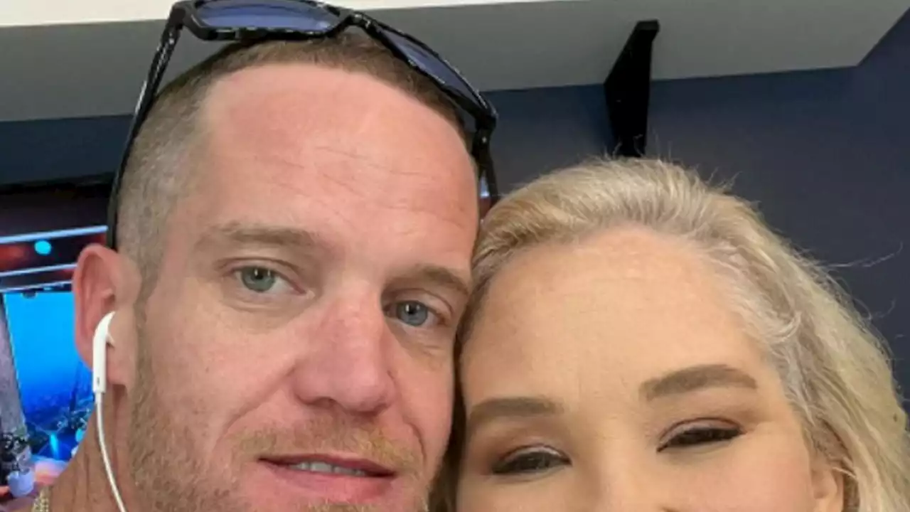 Mama June Confirms She Secretly Married Boyfriend Justin Stroud, Shows Off Wedding Ring