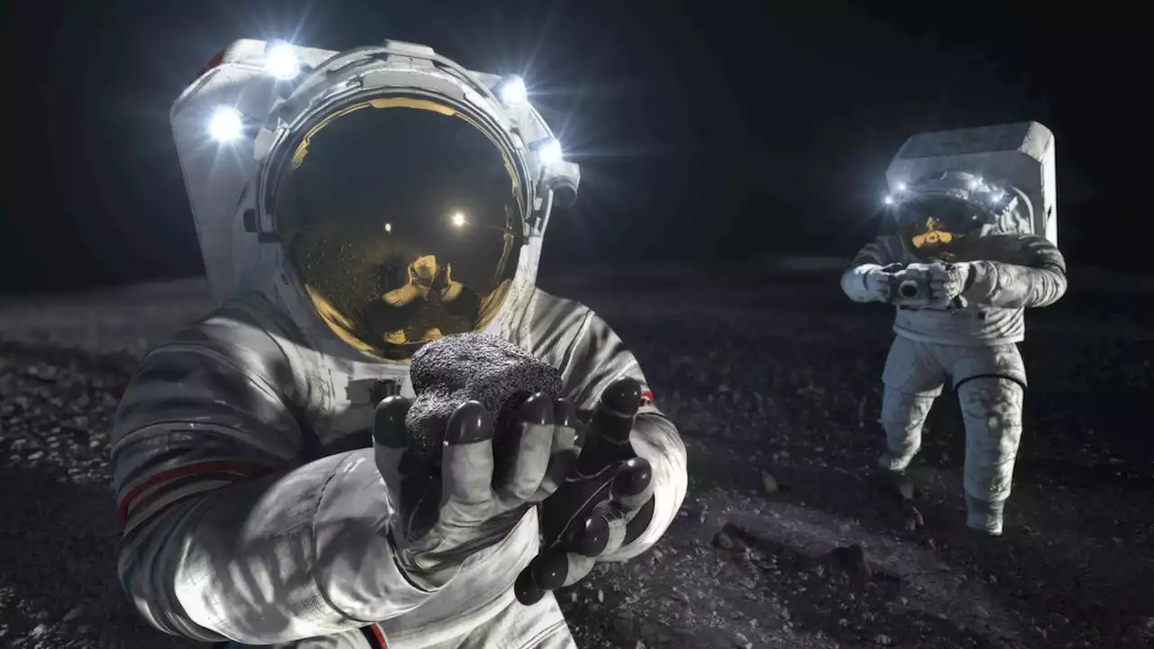 NASA outsources development of Moon spacesuit to two private companies