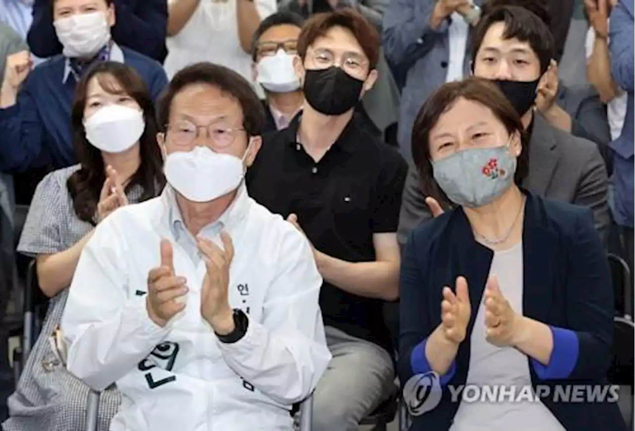 교육감선거 보수·진보 8곳씩 당선 전망…경남은 0.1%미만 초접전(종합) | 연합뉴스