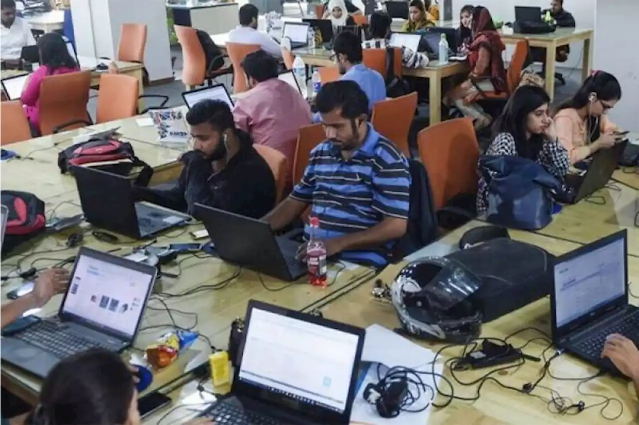 وفاقی بجٹ: نوجوانوں کے لیے اٹھائے جانے والے خصوصی اقدامات