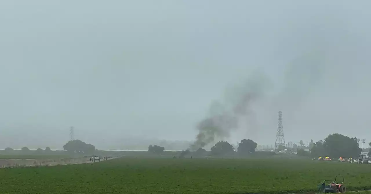 Small plane crashes into Oxnard strawberry field, 1 person possibly killed