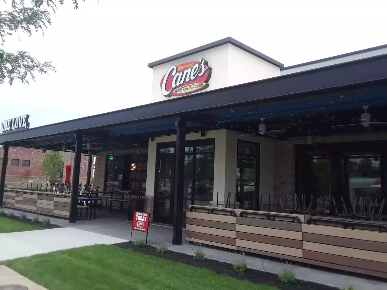 Raising Cane’s, Crumbl open in Mayfield Hts. June 10