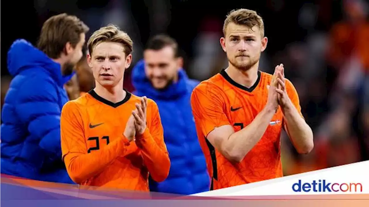 De Jong Diincar MU, De Ligt: Dia Belum Bilang, tuh...