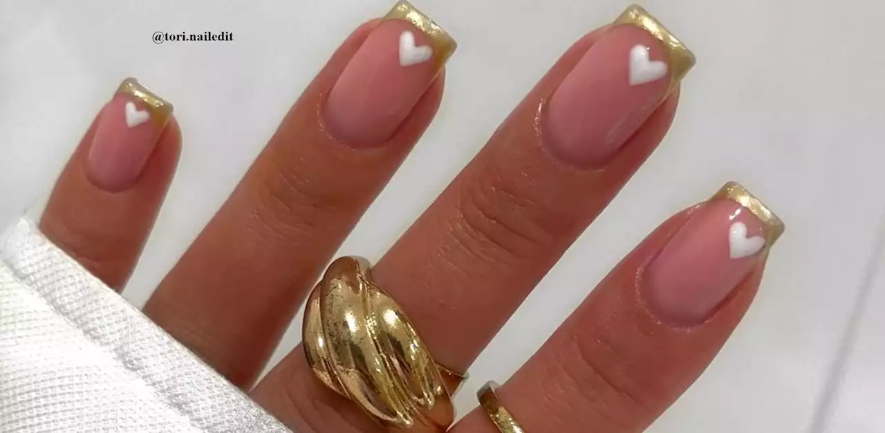 Awesome Gold Foil Manicure Ideas To Add To Your Saves - Love for Glam