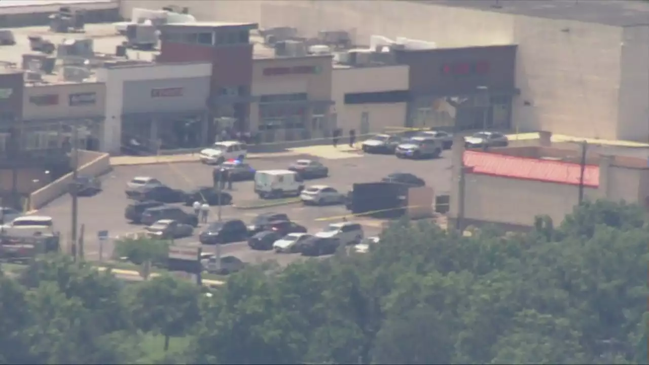 3 people shot at Prince George's County shopping mall, police say