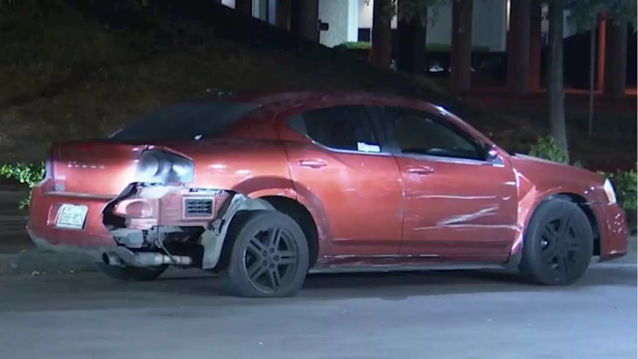 18-year-old shot in back after suspect chases him while driving in SE Houston, police say