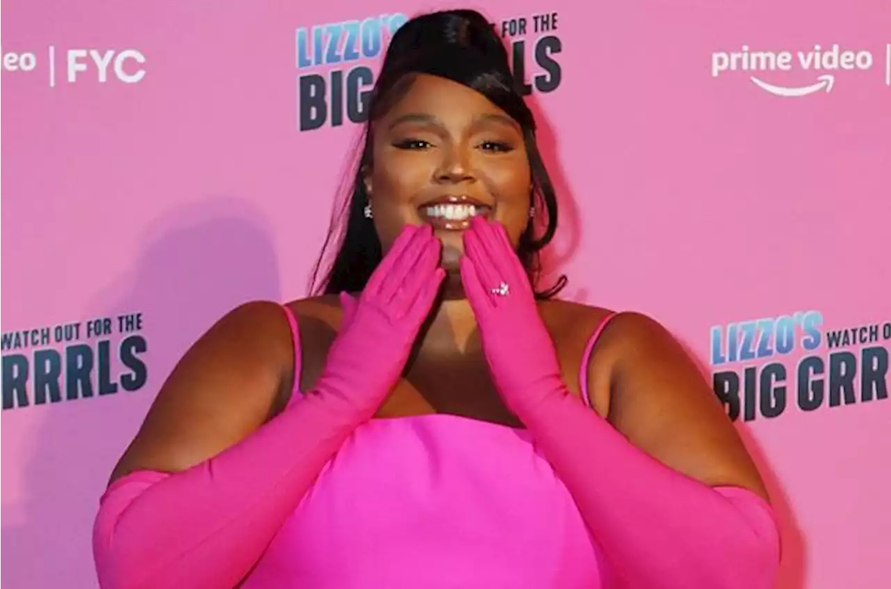 Lizzo drops empowering new single Grrrls from new album | Channel