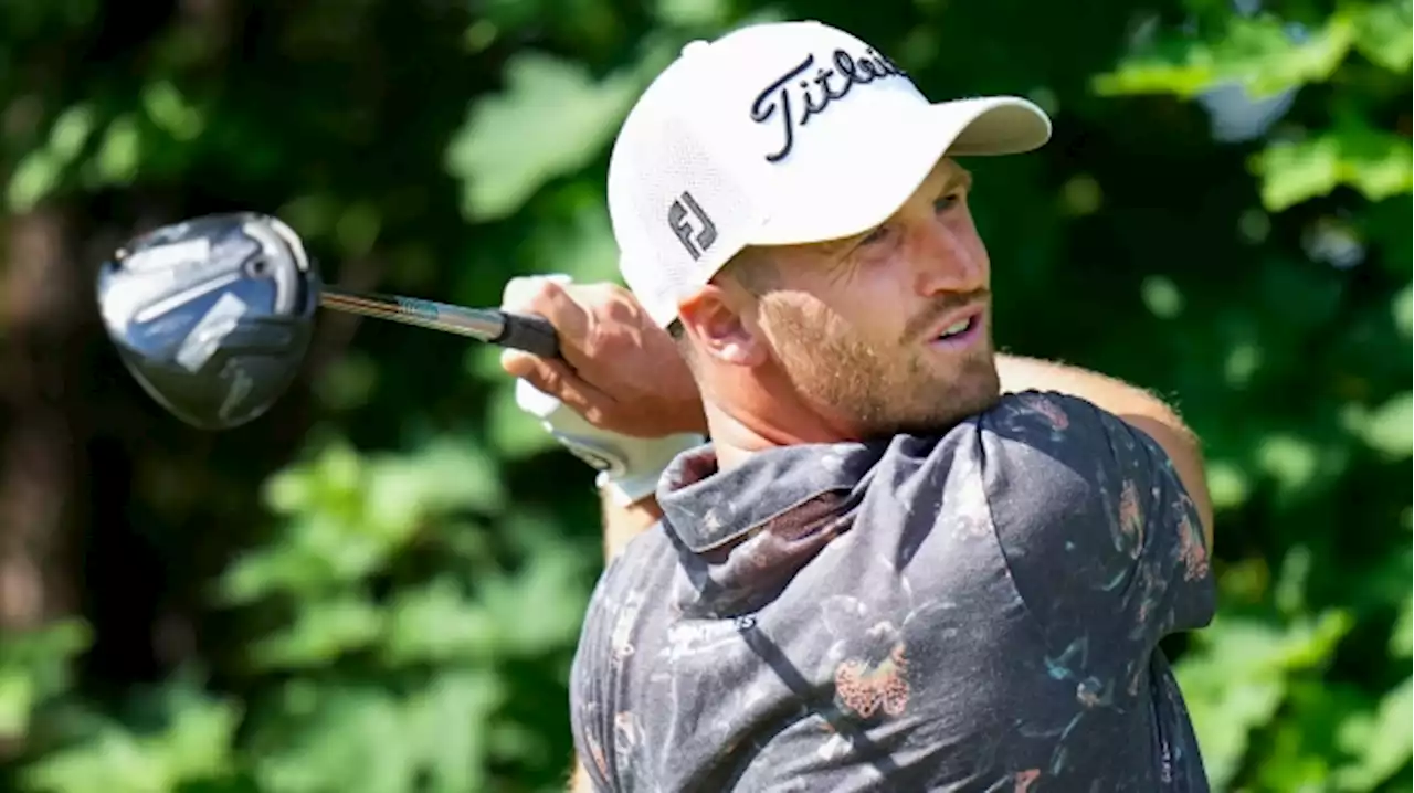 Clark still leads after two rounds at RBC Canadian Open, fans serenade local players