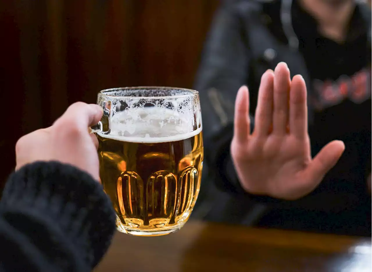 Side Effects of Giving Up Beer, According to Science