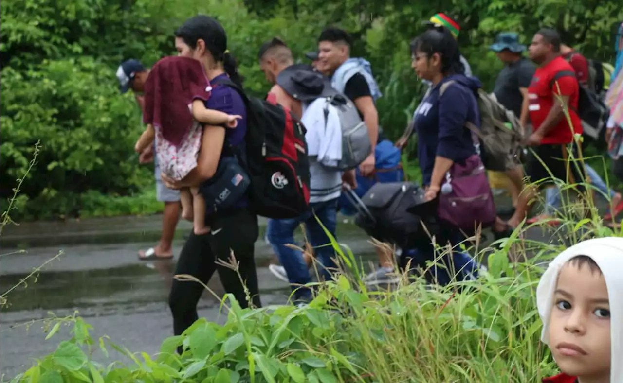 Sin pistas de 20 migrantes mexiquenses perdidos en la serranía de Acuña, Coahuila