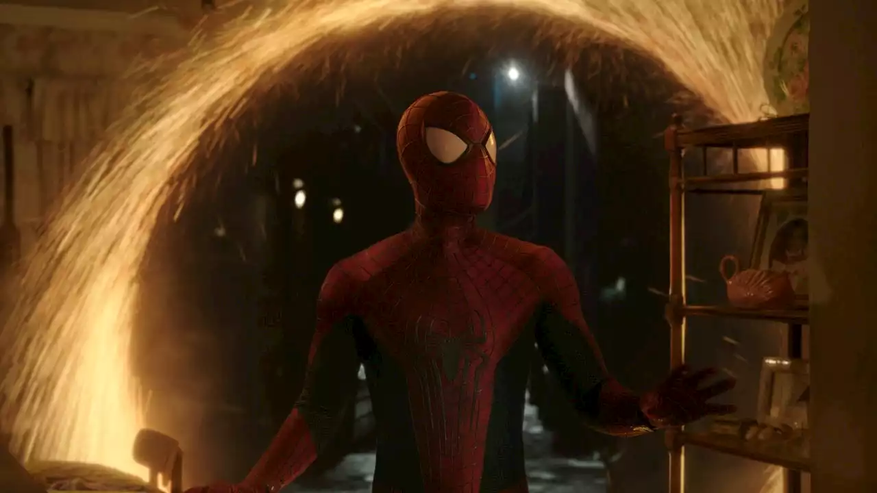 'Spider-Man: No Way Home' Returning to Theaters With 'More Fun Stuff'