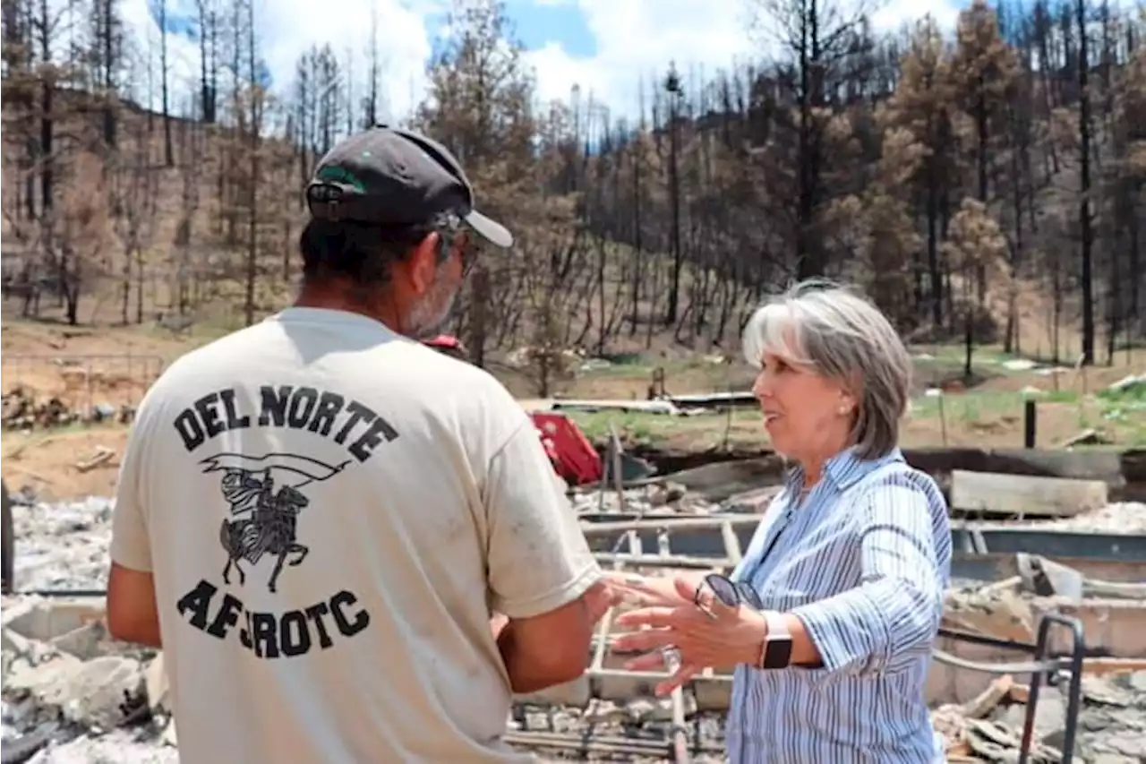 Wildfire, residents' fury facing Biden on New Mexico visit