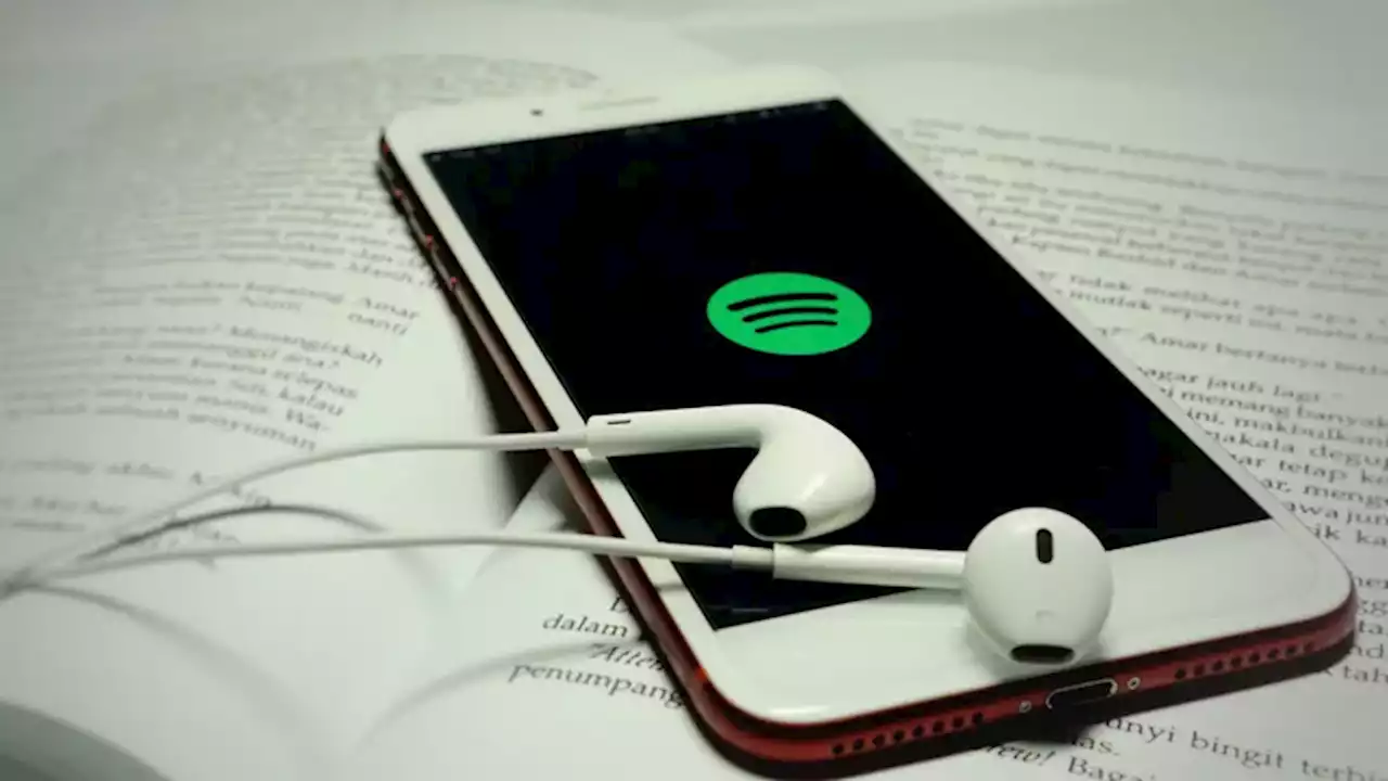 La música y los podcasts no le alcanzan: Spotify también ofrecerá audiolibros