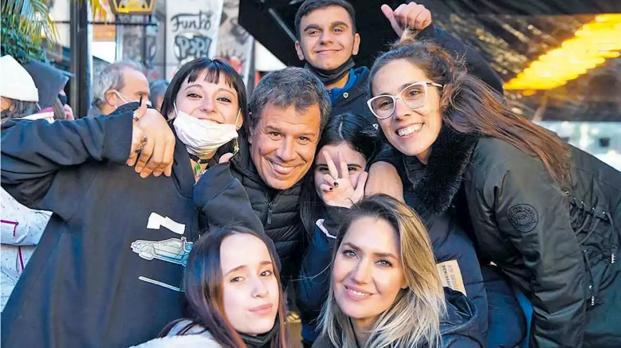 Manes recorrió La Matanza acompañado de Losada