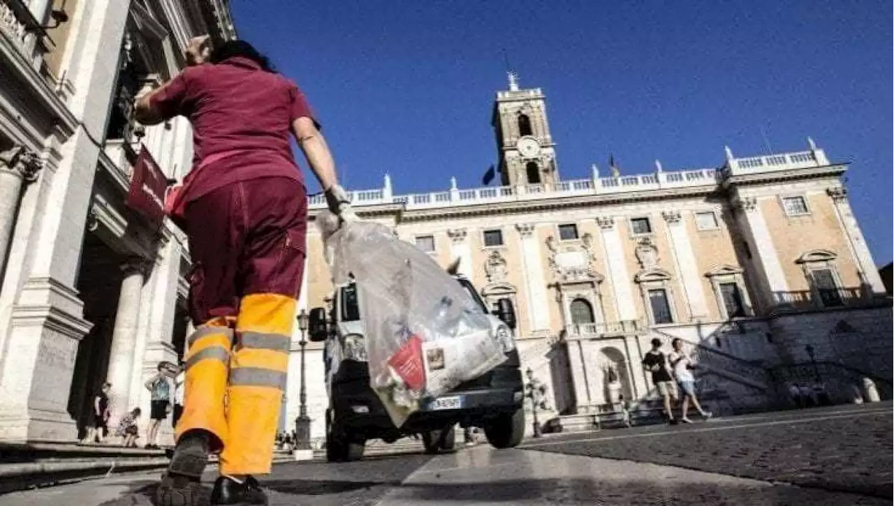 Ama, i certificati della vergogna: 'Netturbino da non adibire alla spazzatura'