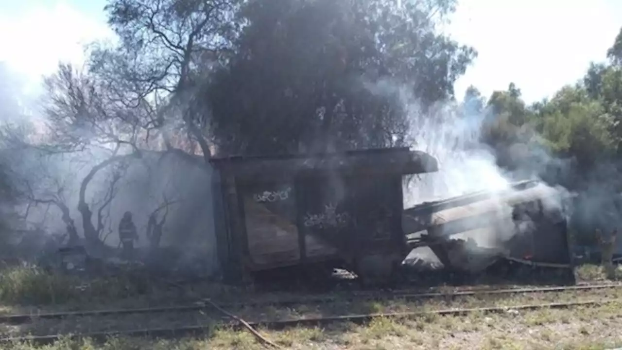 El drama de una familia que perdió todo al quemarse el vagón donde vivía