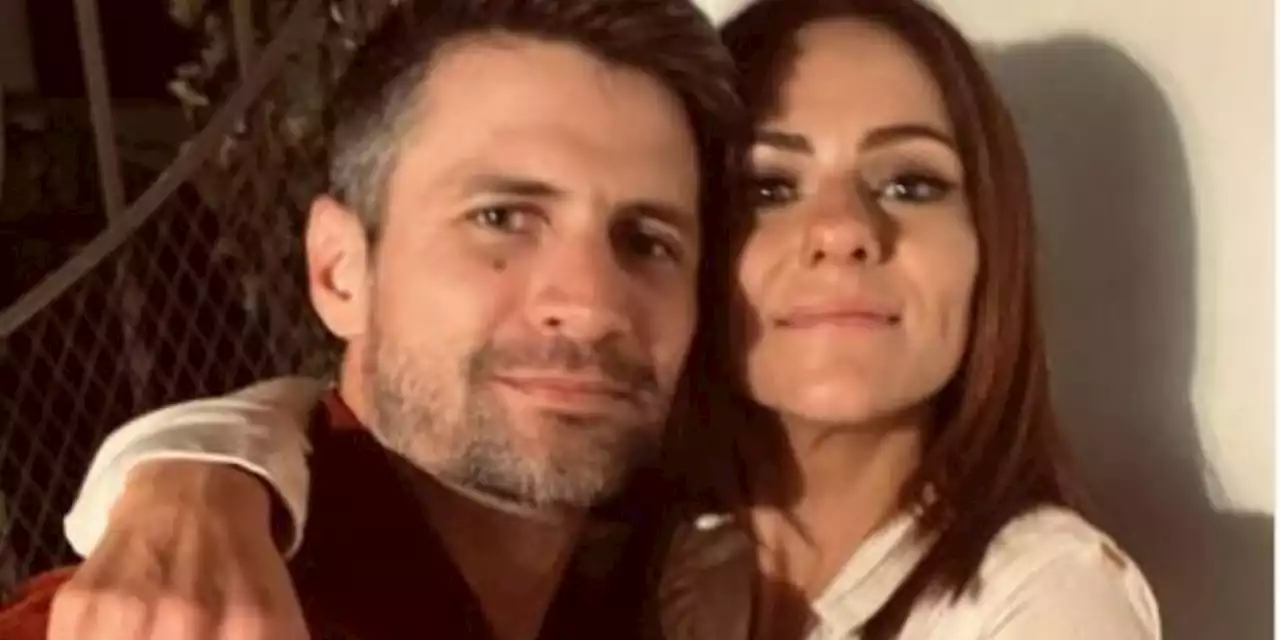 James Lafferty (Les Frères Scott), très amoureux avec sa chérie sous les palmiers (PHOTOS)