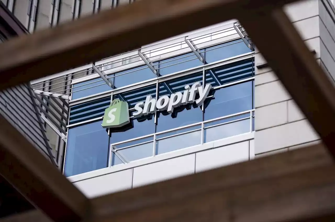 The Faceoff: Shopify’s recent slump creates a buying opportunity, but Amazon weathered the storm better