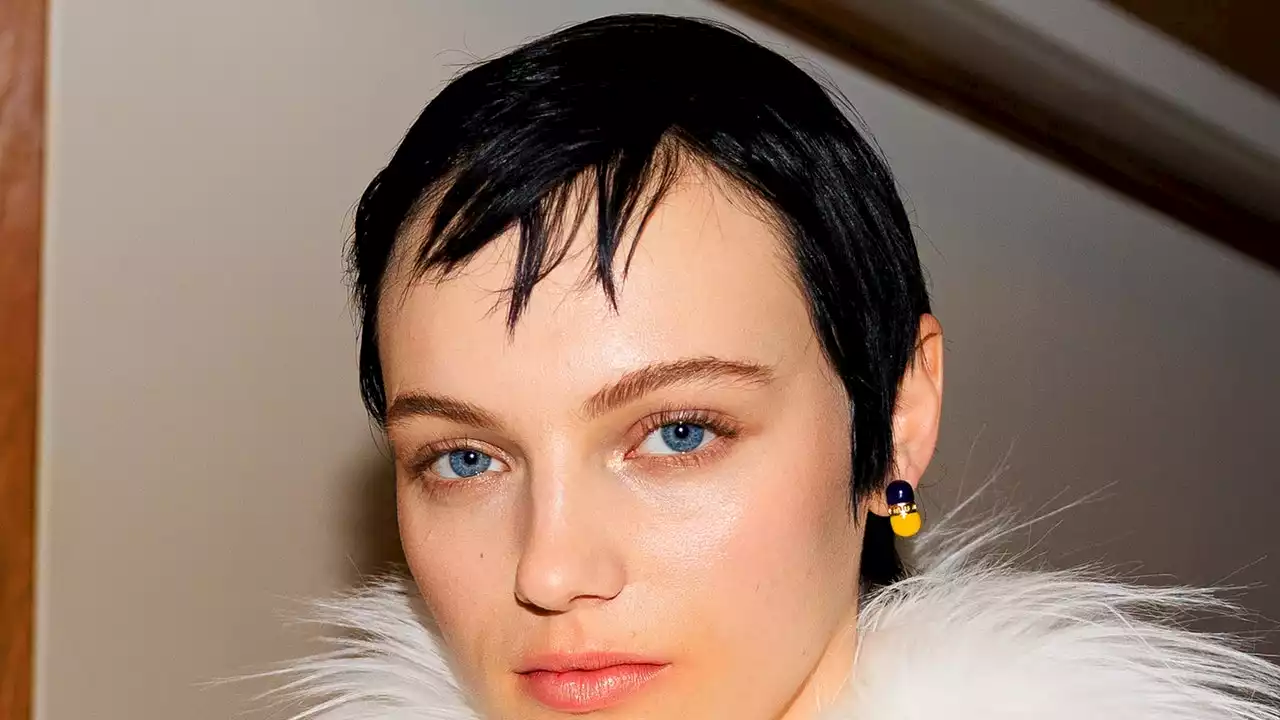 El clásico pixie y otros 10 cortes de cabello (muy cortos) en tendencia Otoño-Invierno 2022