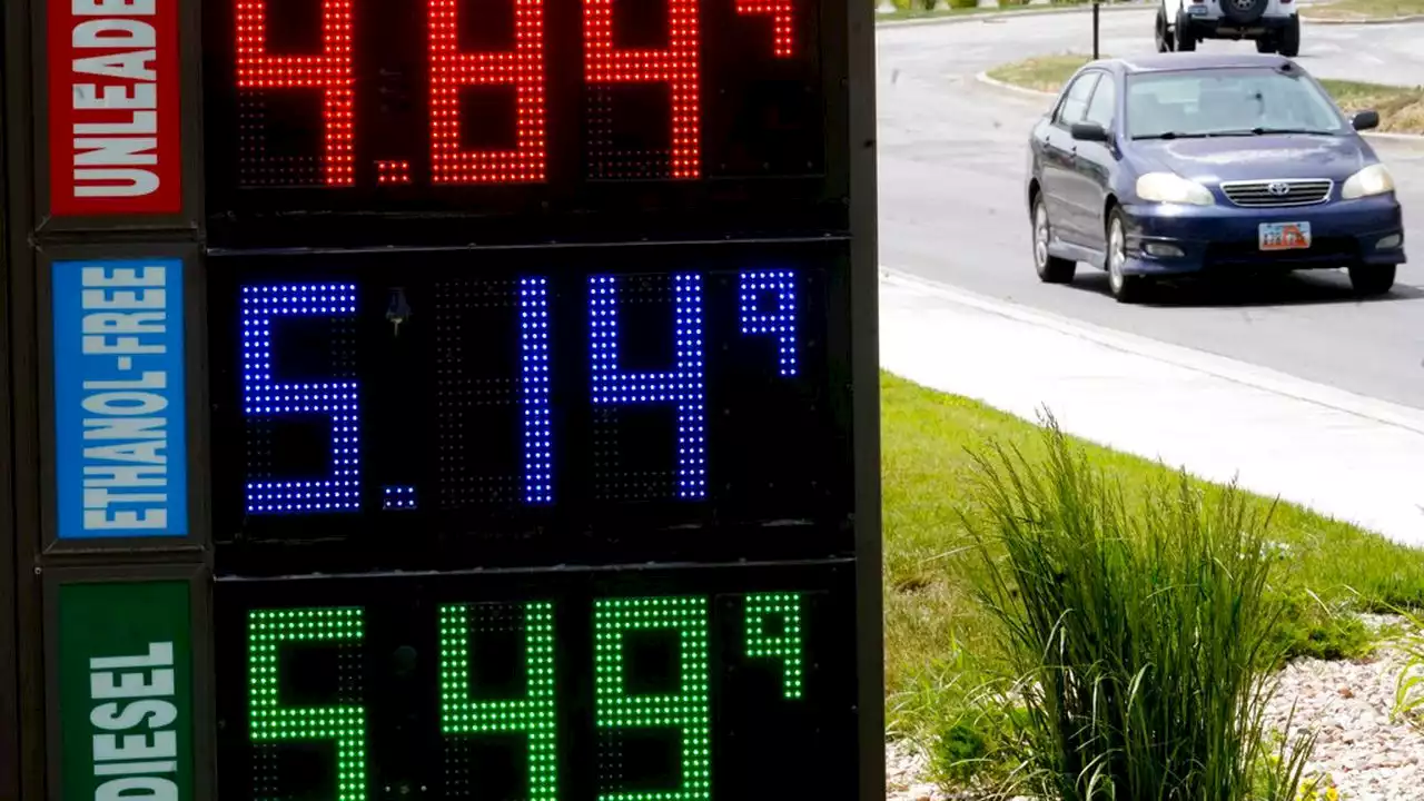 Several factors push gas prices to record $5 a gallon average nationwide