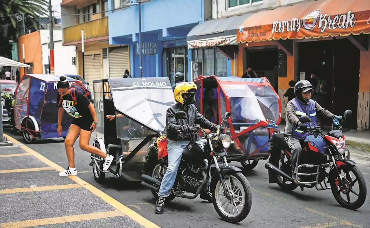 Qué opinan los usuarios de los mototaxis en CDMX: 'Como los checan pueden mejorar el servicio'