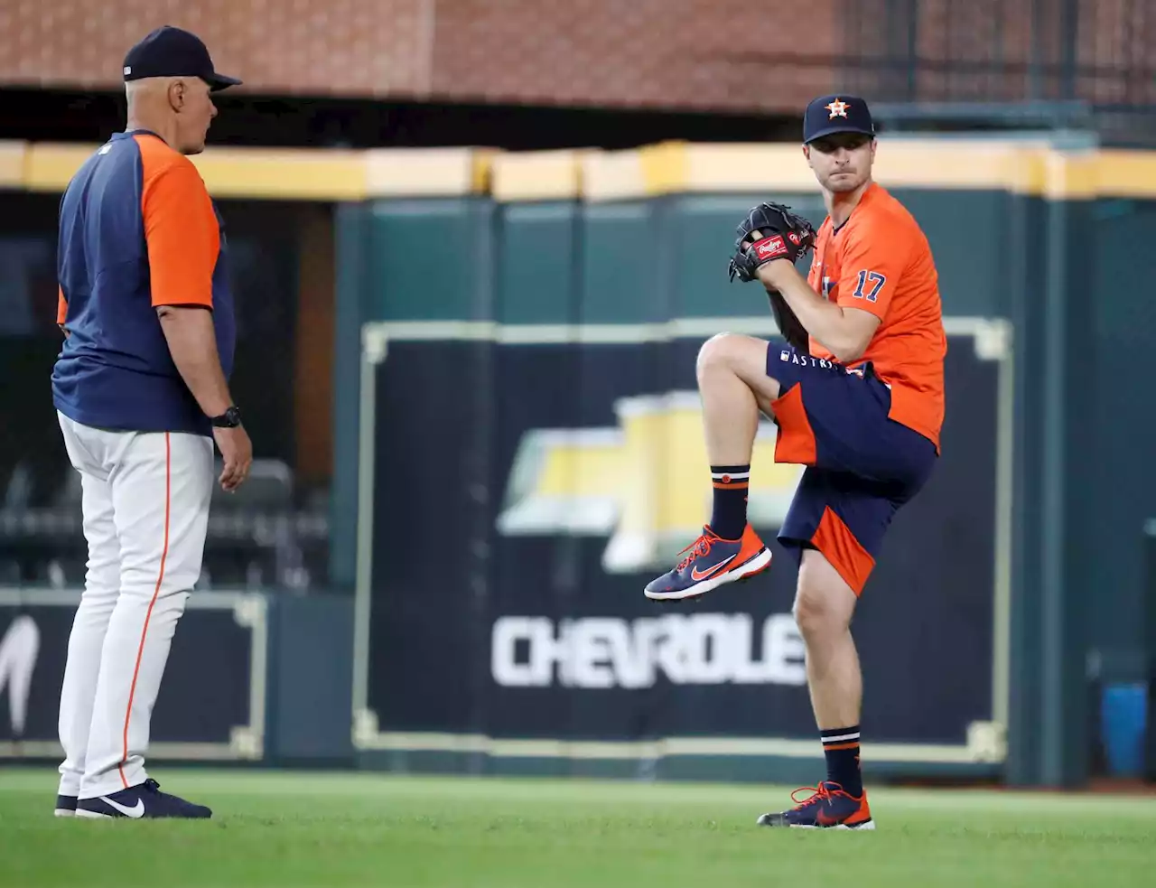 Astros pitcher Jake Odorizzi covers bases for first time in ankle rehab