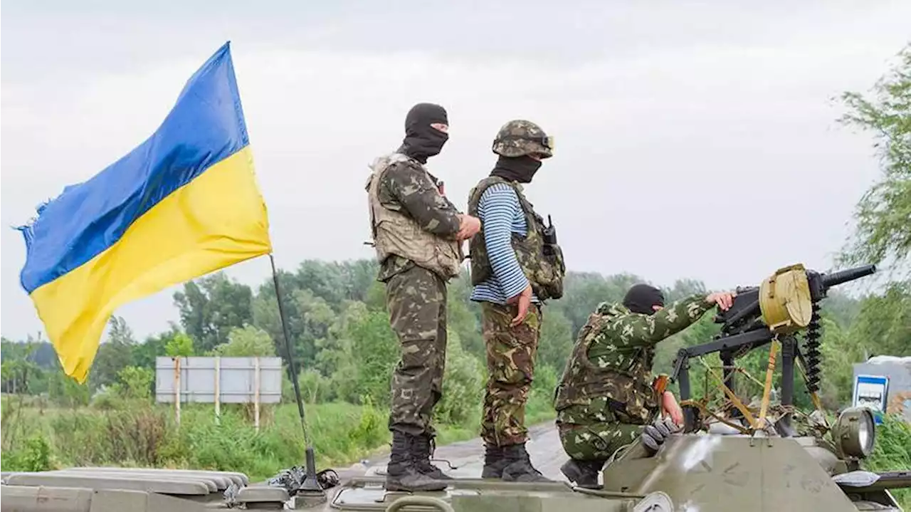 Подоляк призвал Запад поставить на Украину РСЗО и боеприпасы