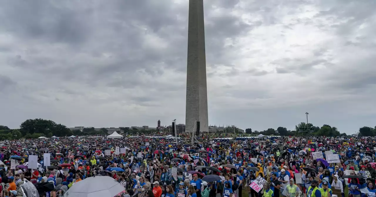 'Enough is enough' say thousands demanding new gun measures