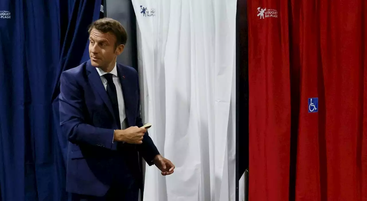 Elezioni Francia, Mélenchon cresce: per Macron maggioranza assoluta a rischio. Zemmour eliminato al primo turno