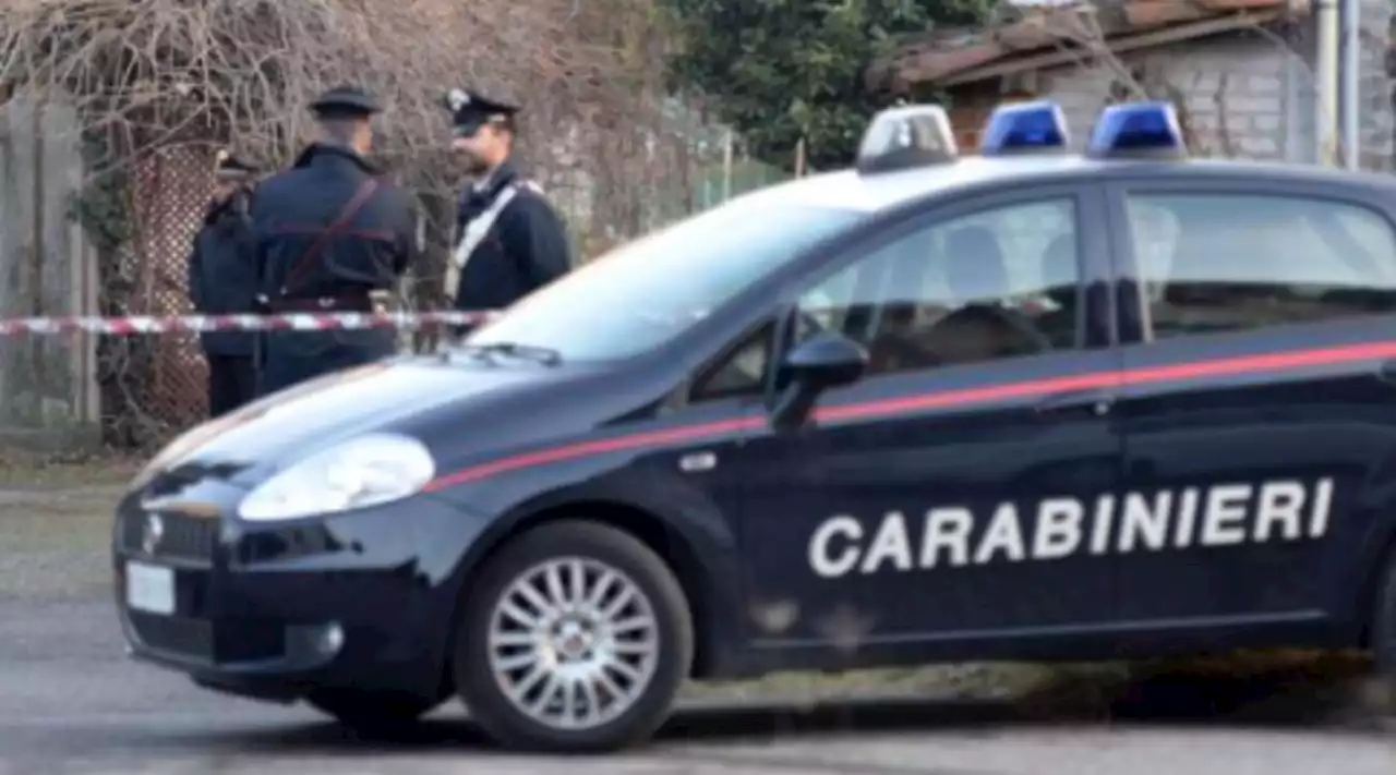 Sesto San Giovanni (Milano), 19enne uccide il padre e chiama il 112