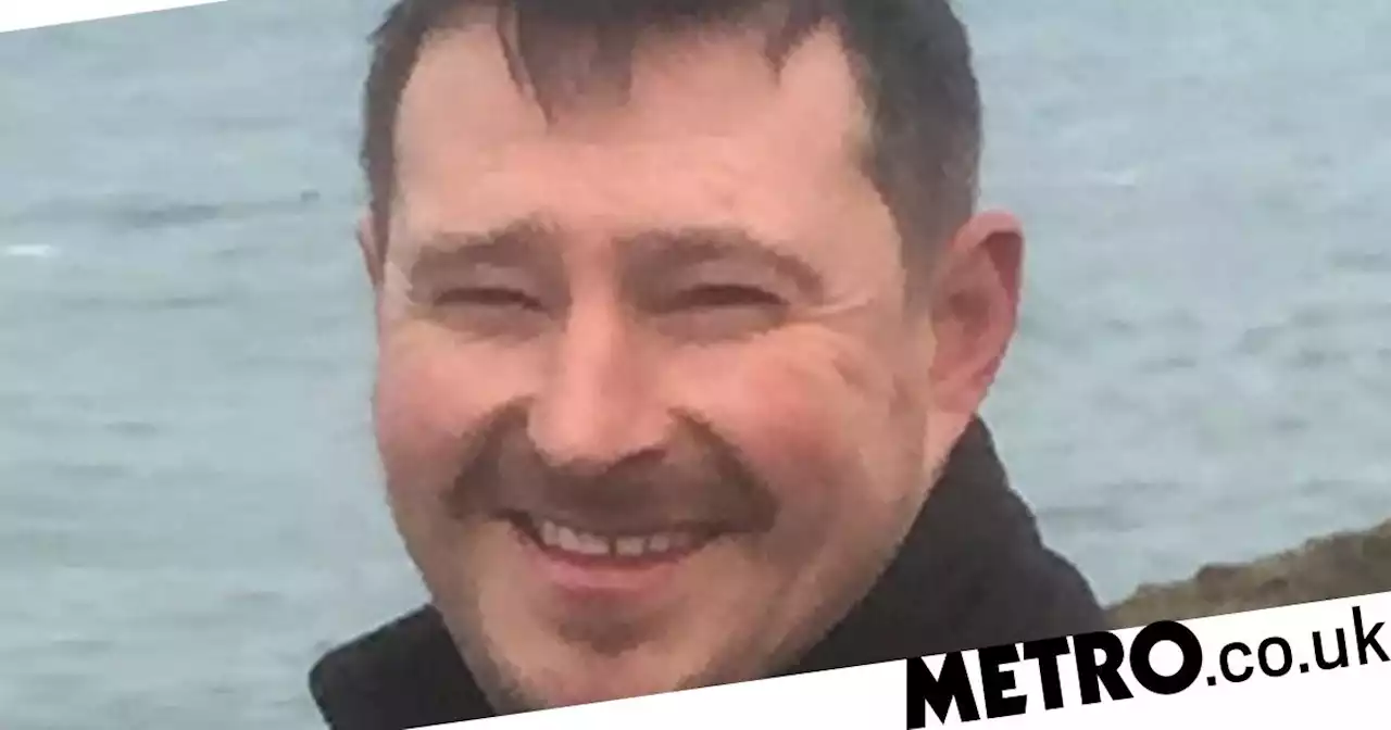 'Hero' dad drowns after rescuing children from sea riptide