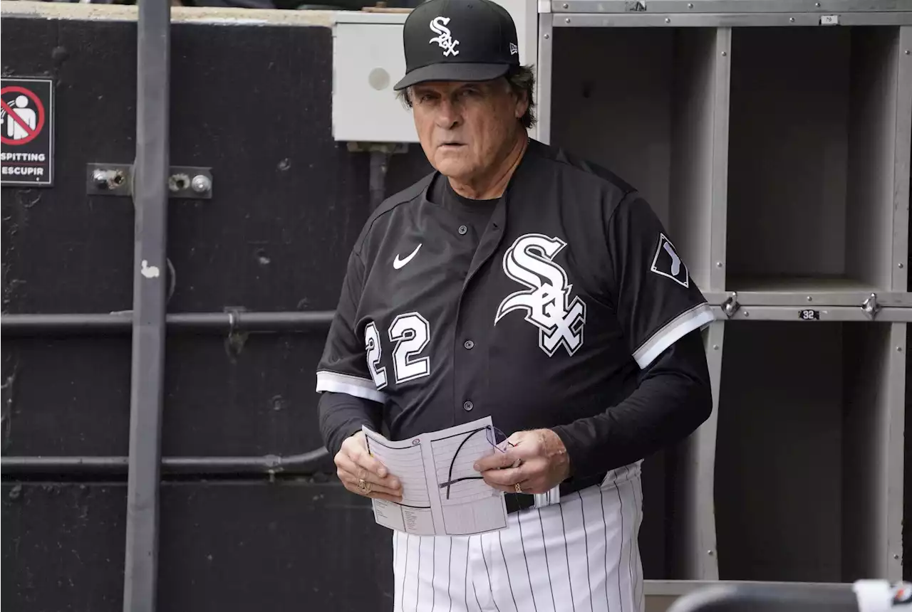 White Sox fans chant for Tony La Russa’s firing during loss to Rangers