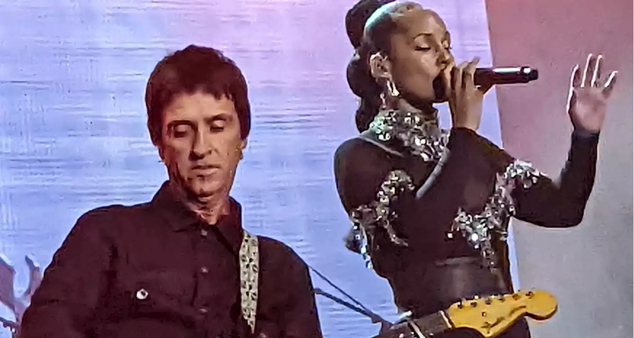 Watch Alicia Keys Bring Out Johnny Marr to Cover the Smiths' 'This Charming Man'