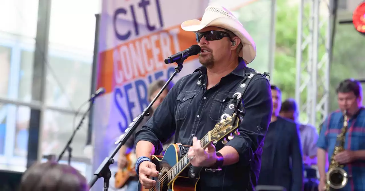 Country star Toby Keith reveals stomach cancer diagnosis