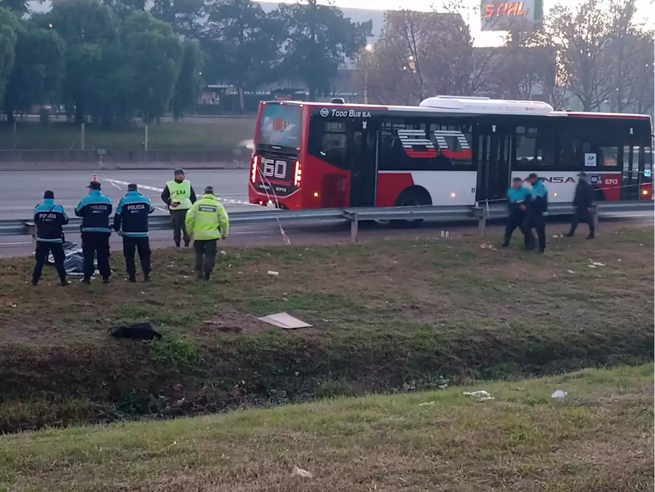 Tiroteo, muerte y pánico en el 60: ladrones quisieron robar y se enfrentaron con la policía