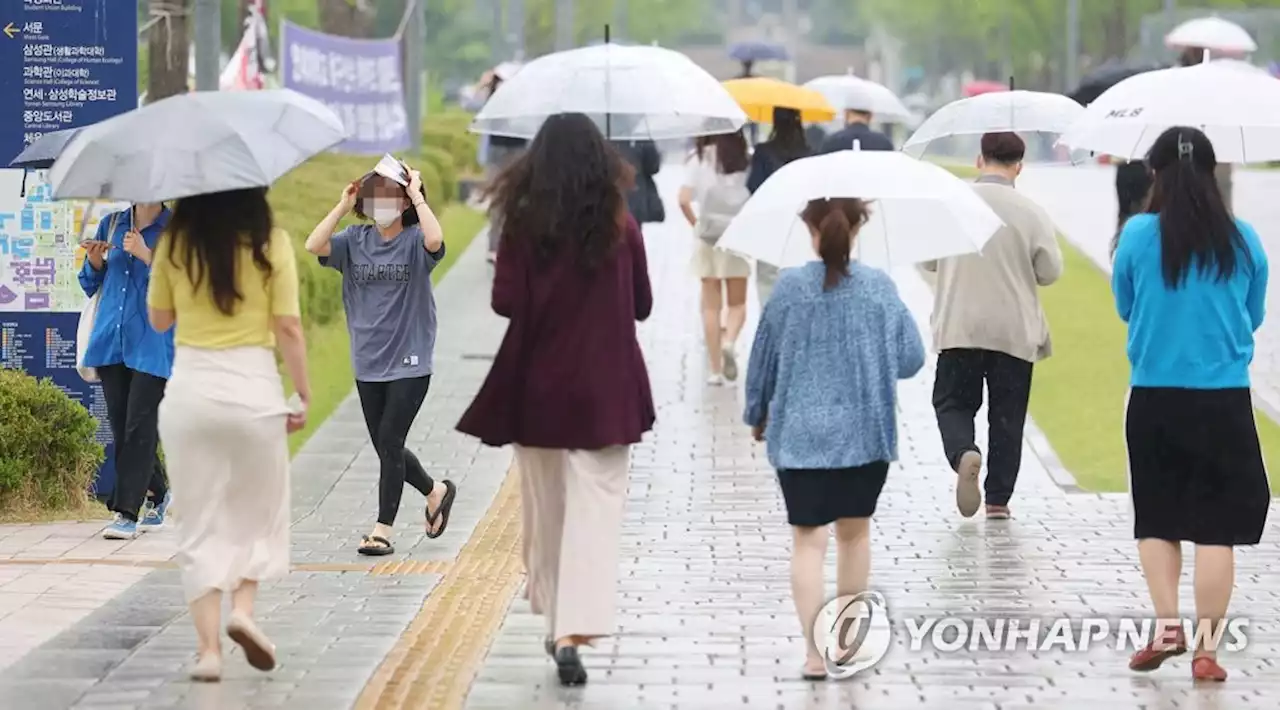 [내일날씨] 흐리고 곳곳에 소나기…수도권 낮 최고 30도 | 연합뉴스