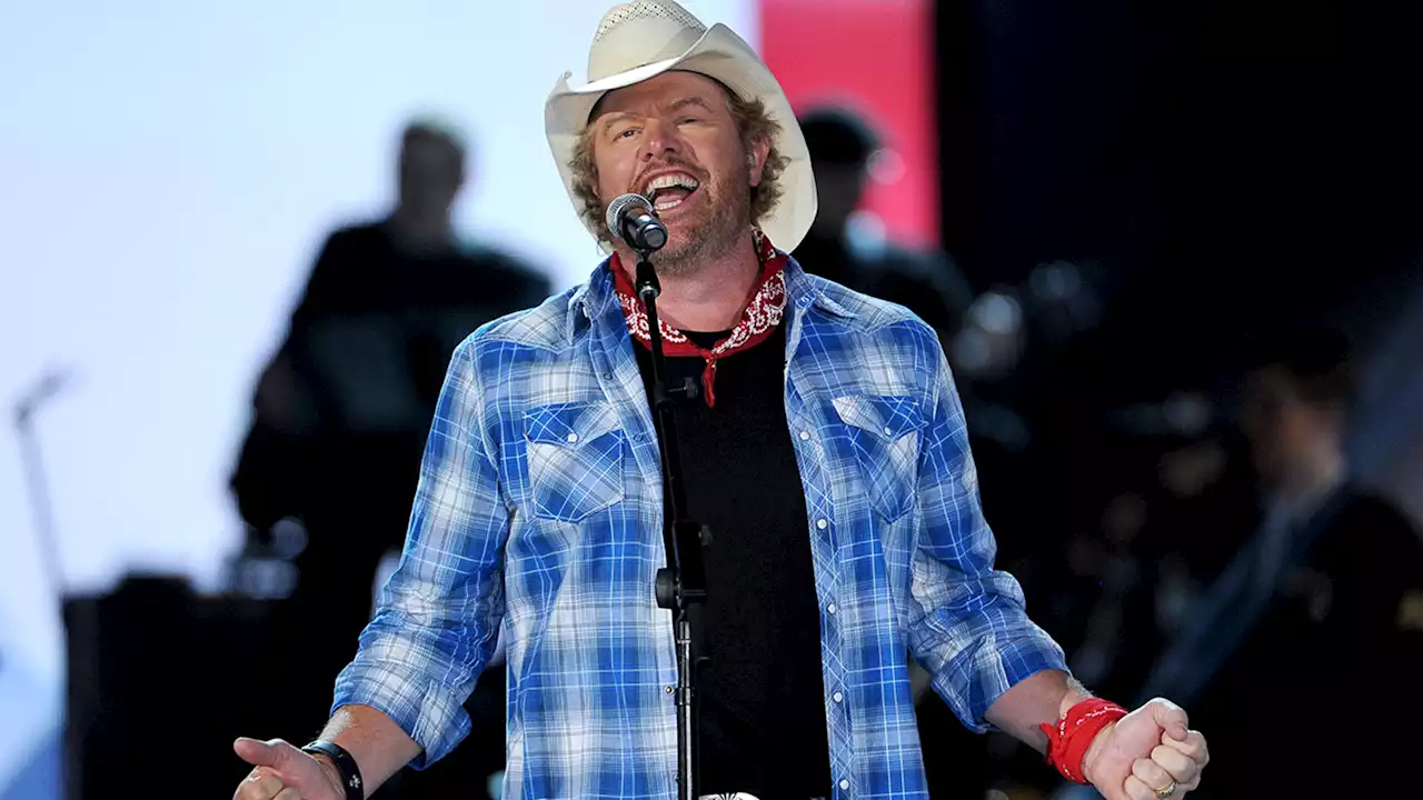 Country music superstar Toby Keith reveals he's been battling stomach cancer