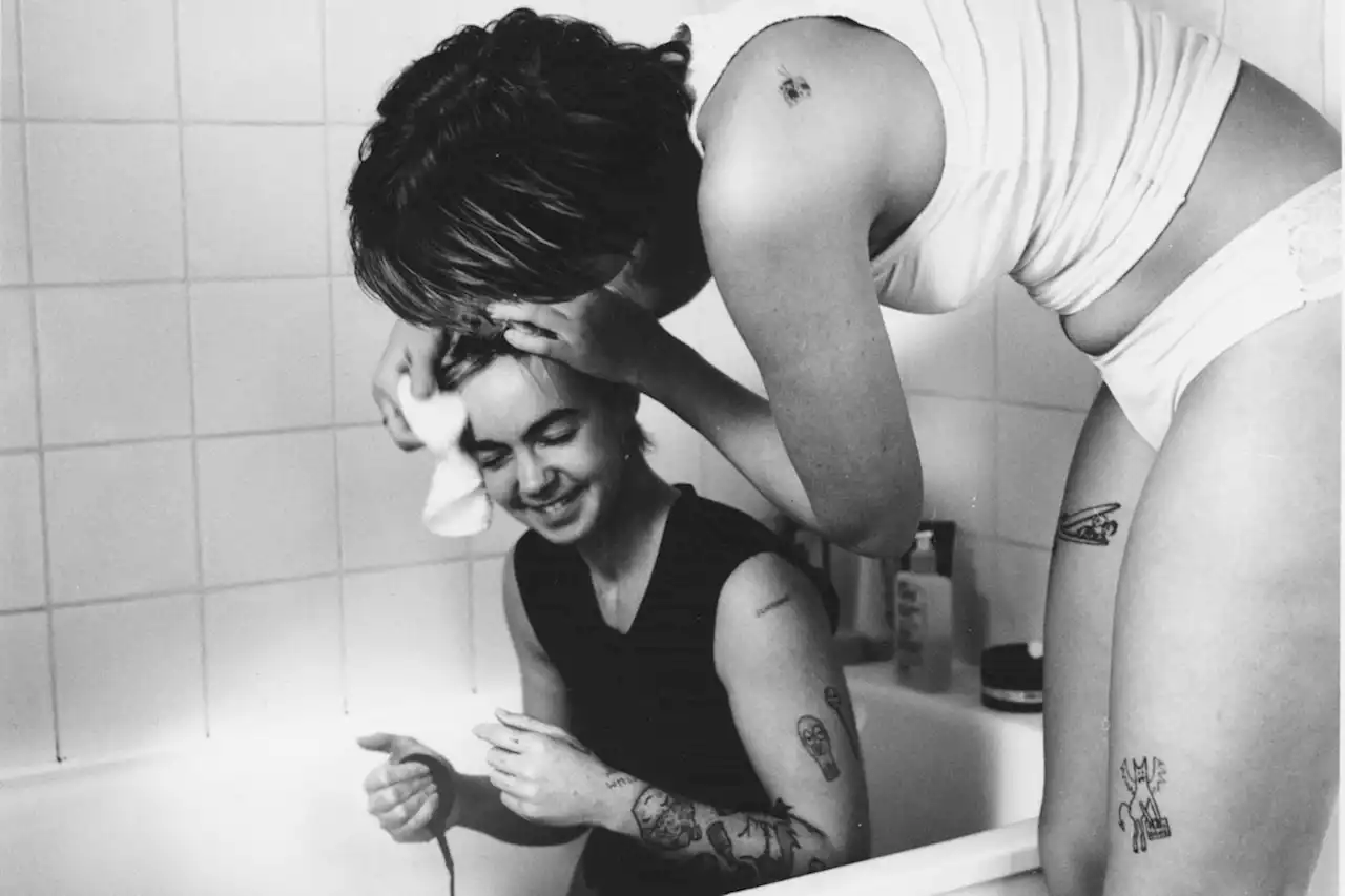 Tender Portraits of Queer Artist Couples at Home